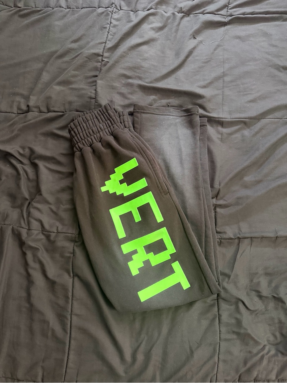 Vertebrae Sweatpants size L
